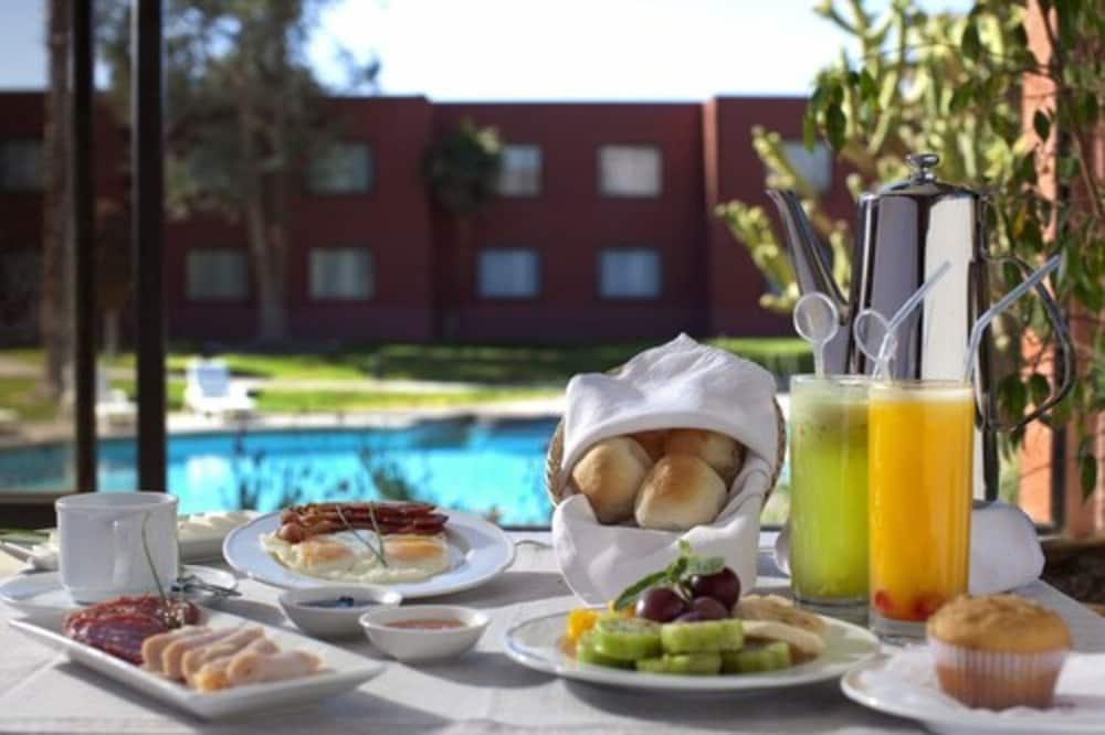 Park Hotel Calama Exterior photo